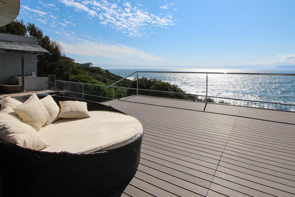 Whale Huys Luxury Oceanfront Eco Villa Gansbaai Buitenkant foto