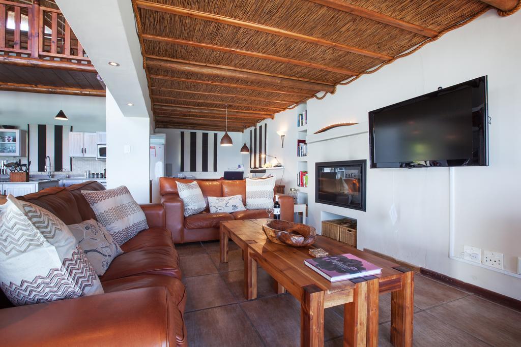 Whale Huys Luxury Oceanfront Eco Villa Gansbaai Buitenkant foto