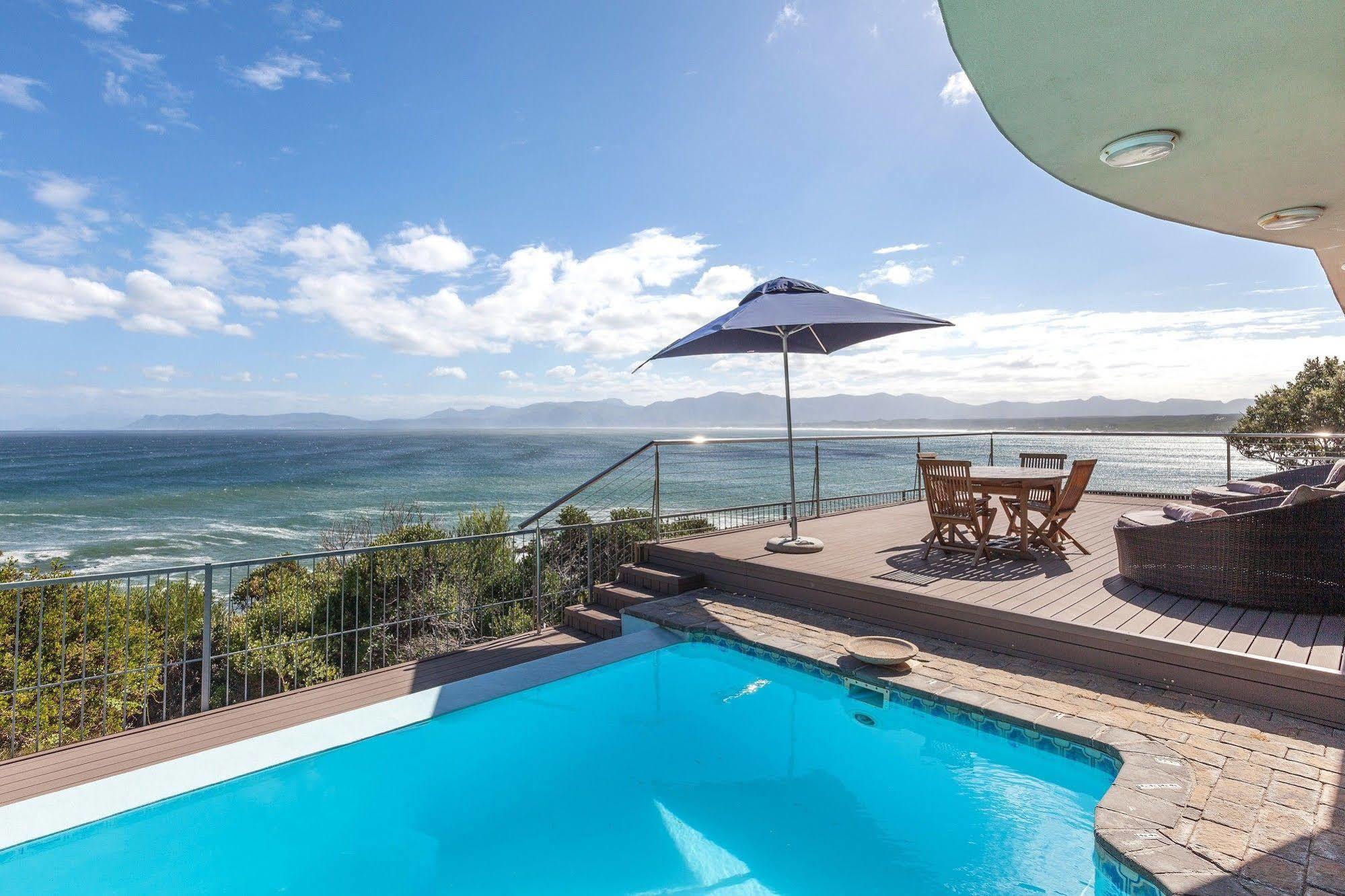 Whale Huys Luxury Oceanfront Eco Villa Gansbaai Buitenkant foto