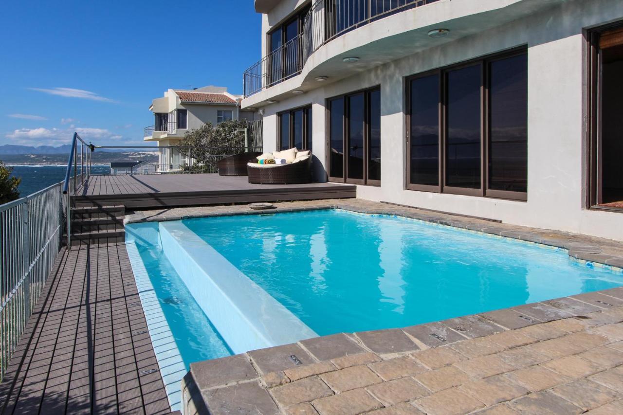 Whale Huys Luxury Oceanfront Eco Villa Gansbaai Buitenkant foto
